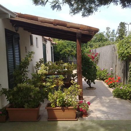 Villa Verdemare Naxos 지아르디니낙소스 외부 사진