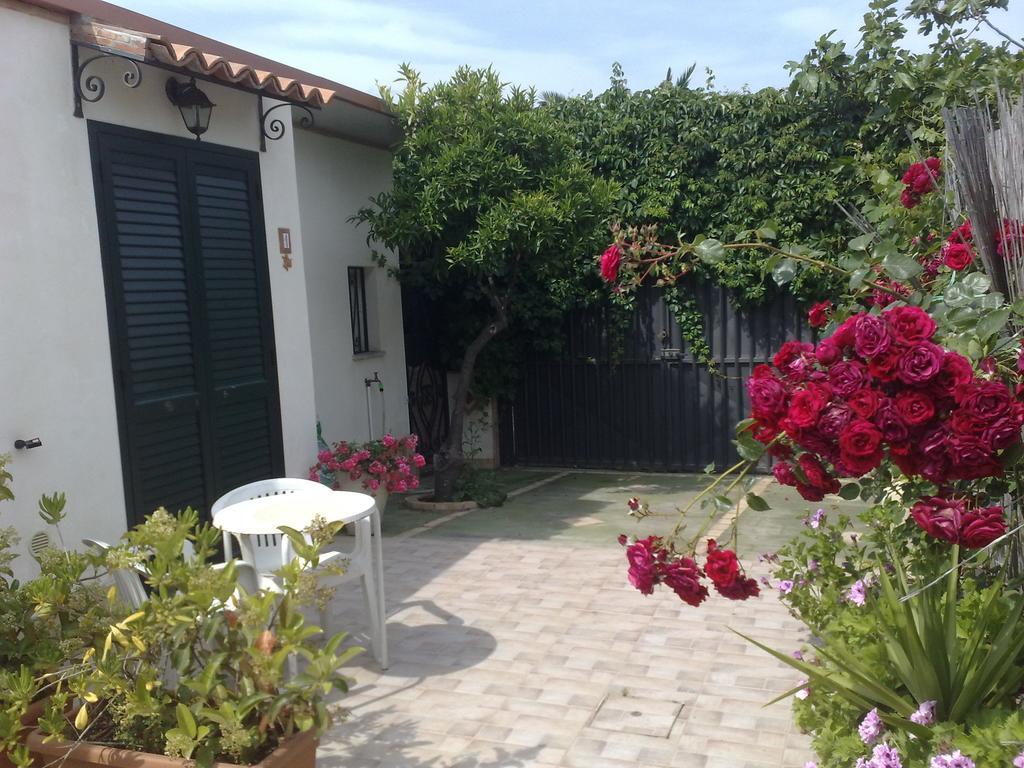 Villa Verdemare Naxos 지아르디니낙소스 외부 사진
